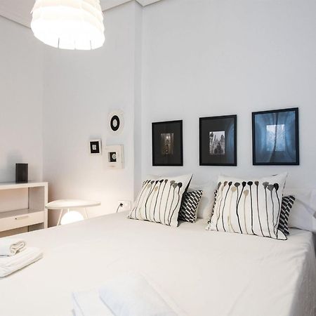 Alhondiga Suite Apartment With Terrace Севилья Экстерьер фото