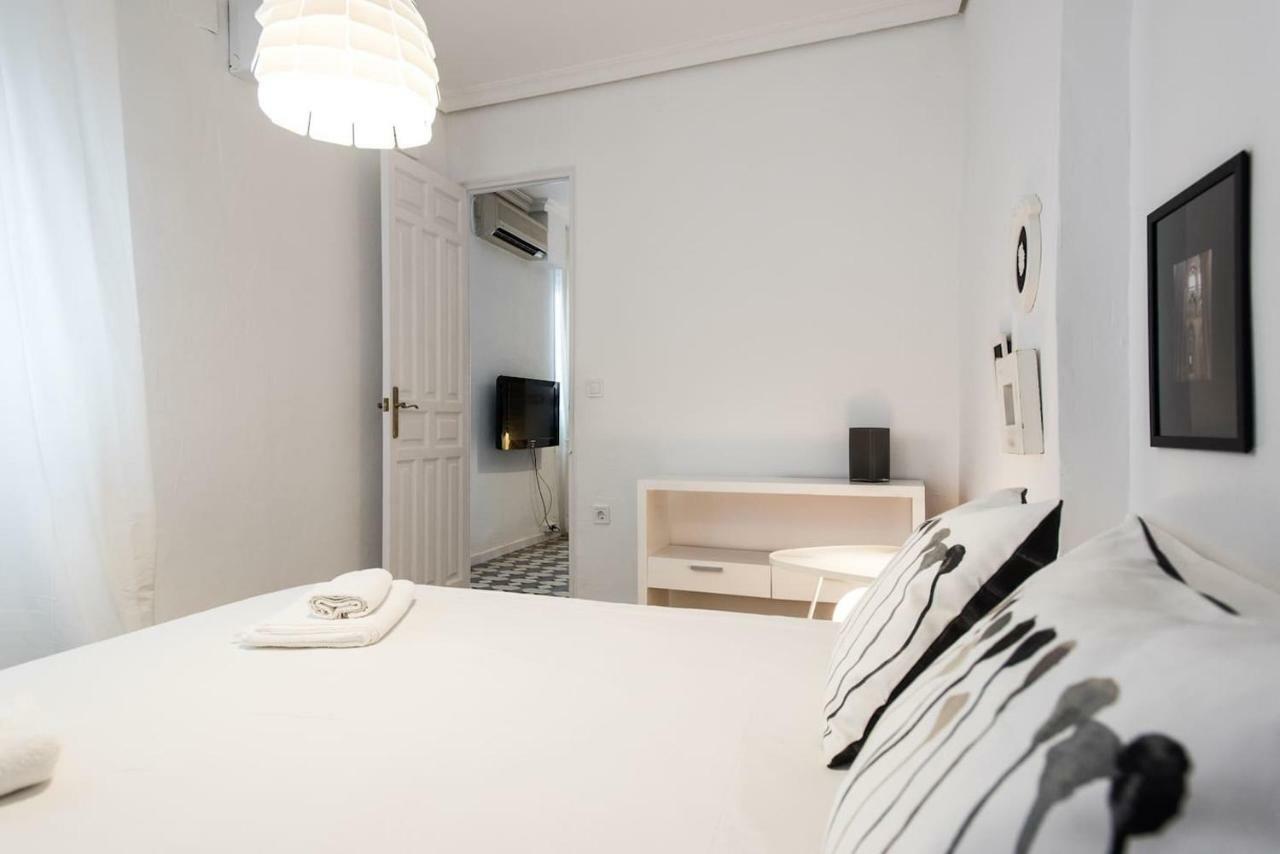 Alhondiga Suite Apartment With Terrace Севилья Экстерьер фото